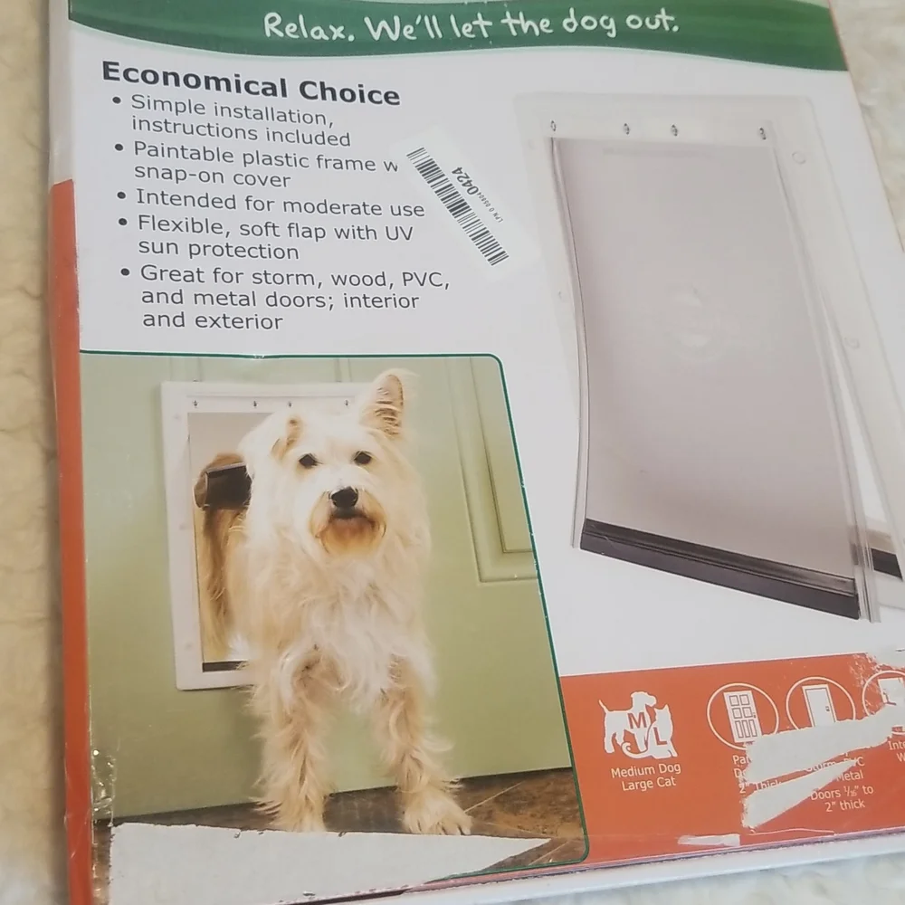 Pet Safe Plastic Pet Door, Dog/ Cat...Medium 1-40 lbs. - Picture 3 of 3